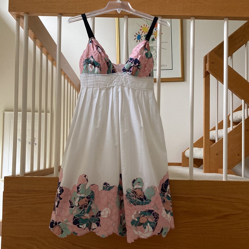 BEAUTIFUL DESIGNER CATHERINE MALANDRINO WHITE AND MULTICOLORED DRESS
